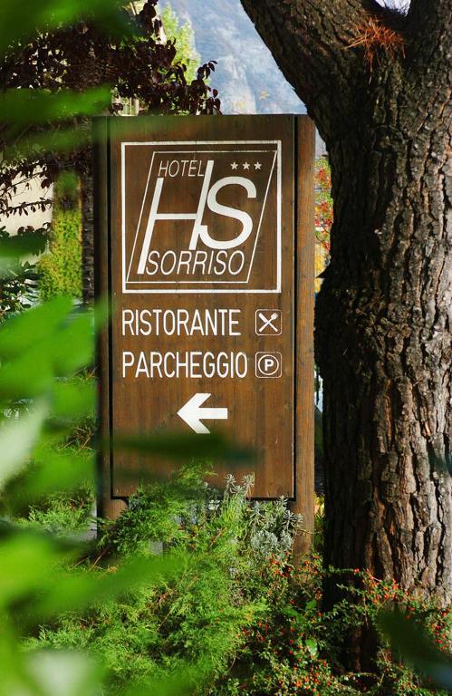 Albergo Sorriso Darfo Boario Terme Exterior photo